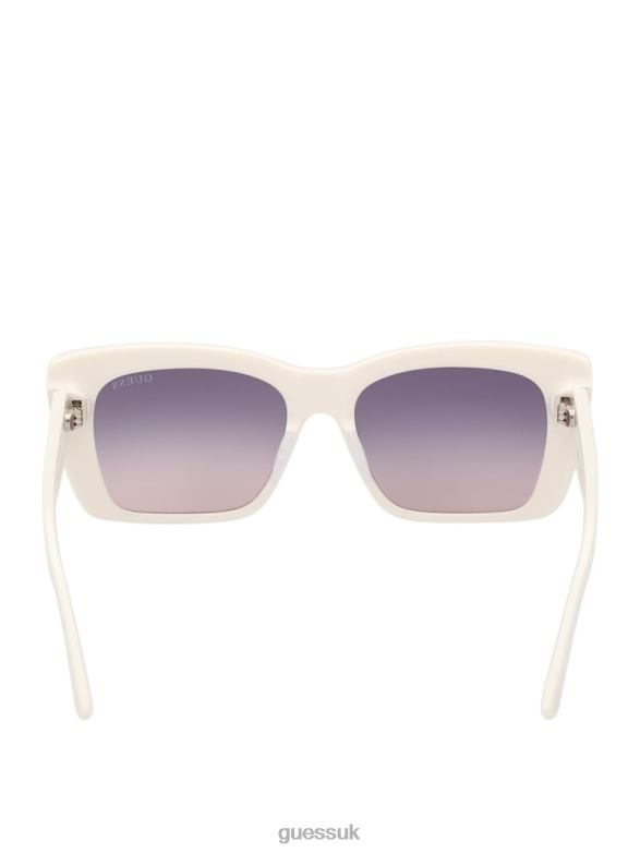 GUESS Women Square Logo Print Plastic Sunglasses 21B-Wht Accessory V28V63651