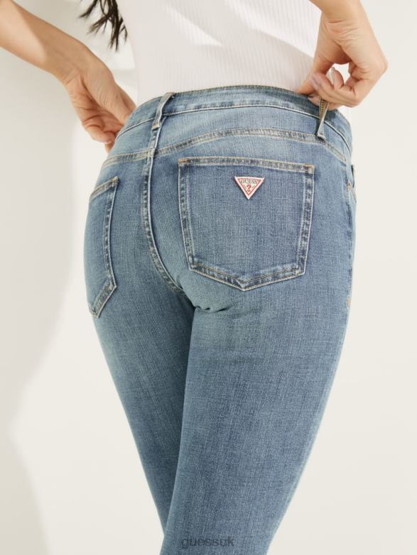 GUESS Women Ryder Low-Rise Flare Jeans Light Breeze Apparel V28V6145