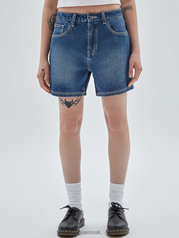 GUESS Women Originals Kit Boyfriend Shorts Go Medium Tameer Wash Apparel V28V6166