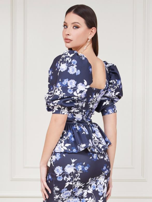 GUESS Women Alexis Petal Pose Top Petal Pose Indigo Apparel V28V61705