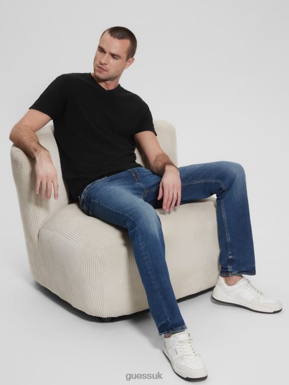 GUESS Men Eco Linen-Blend V-Neck Tee Jet Black Multi Apparel V28V64027