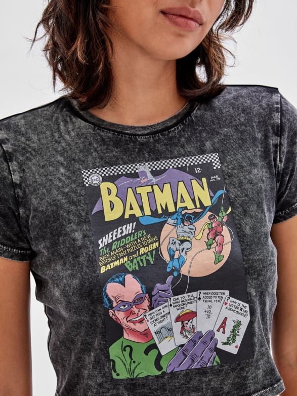 GUESS Unisex Originals x Batman Cropped Baby Tee Jet Black Multi Apparel V28V61231