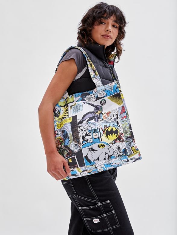 GUESS Unisex Originals x Batman Printed Tote Pure White Multi Apparel V28V63098